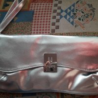 Дамска сребриста чантичка плик UNGARO, снимка 1 - Чанти - 33281167