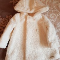 Елегантно бебешко палтенце от фин косъм за момиче Mayoral , снимка 1 - Бебешки якета и елеци - 34600658