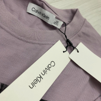 Тениска Calvin Klein , снимка 2 - Тениски - 44885229