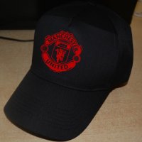 НОВО Футболна шапка на Манчестър Юнайтед!Фен шапка на Manchester United!, снимка 1 - Фен артикули - 32881388