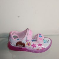 Детски светещи сандали , снимка 2 - Детски сандали и чехли - 40818994