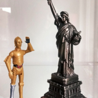 Сувенир от Ню Йорк , Статуята на Свободата . , снимка 5 - Антикварни и старинни предмети - 44843995