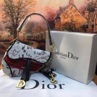 Дамска чанта Christian Dior код 34, снимка 1 - Чанти - 32691361