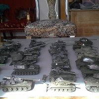 Военна техника в мащаб-танкове, самолети, оръдия, камиони..., снимка 4 - Колекции - 39955366