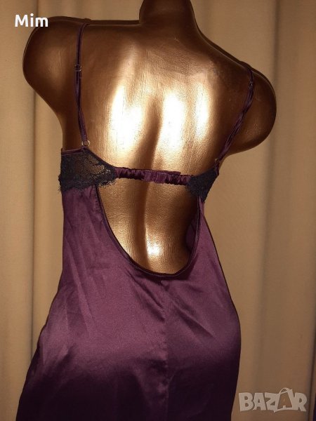 NOIR M Нощница Еластичен сатен бордо с черна дантела , снимка 1