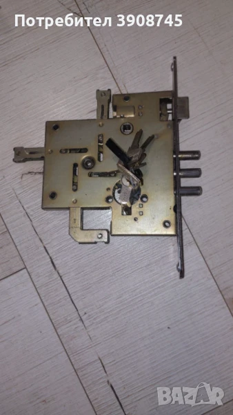 Брава с патрон Декаба и 5 ключа, снимка 1