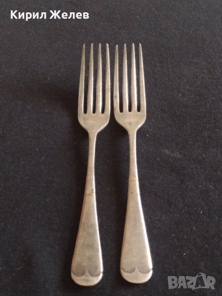 Две стари вилици за десерт с маркировка DEARDEN RICHMOND E P N S за КОЛЕКЦИЯ ДЕКОРАЦИЯ 42120, снимка 1