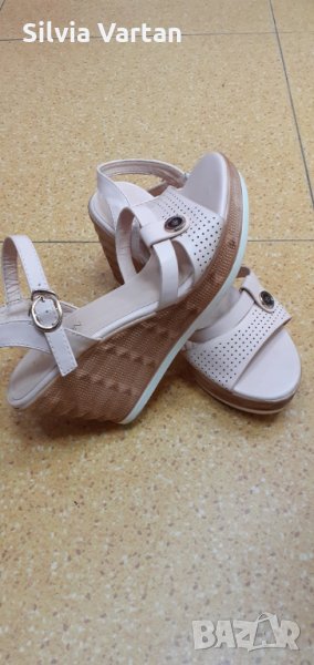  ЛЕТЕН ДАМСКИ САНДАЛ НА ПЛАТФОРМА, снимка 1