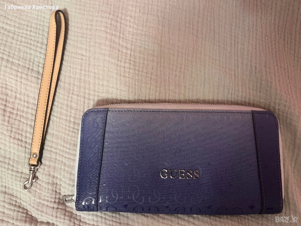 Дамско портмоне Guess, снимка 1