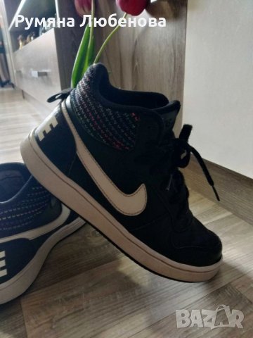 Оригинални Nike естествена кожа. 