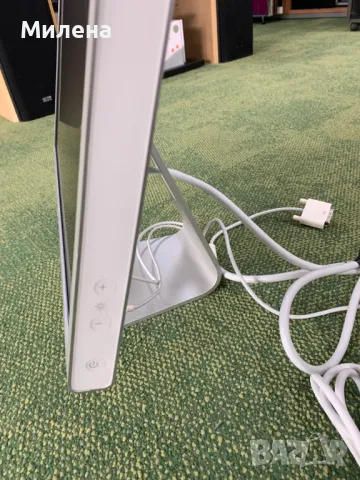 Монитор Apple, снимка 6 - Монитори - 49542072