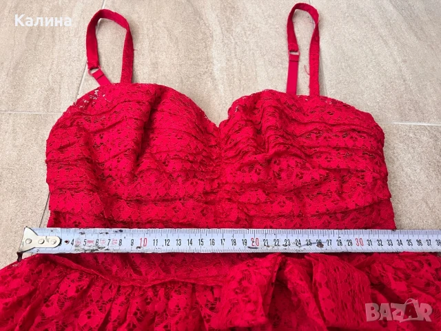 ЧИСТО НОВА Дантелена червена рокля, снимка 4 - Рокли - 50592906