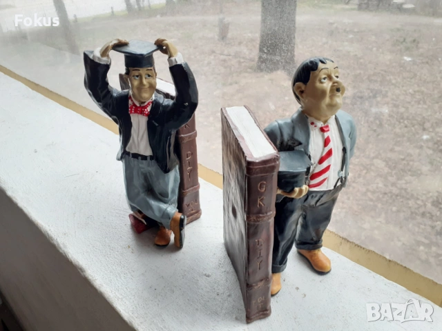 Стари гипсови подпори за книги Лоръл и Харди, снимка 2 - Антикварни и старинни предмети - 53430900