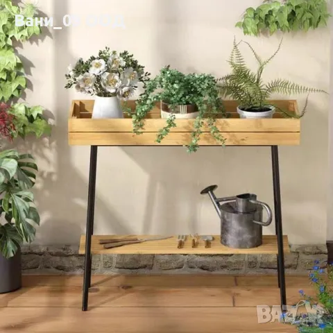 Бамбуков цветарник с рафт и метална рамка 