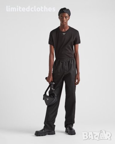 PRADA Black Triangle Logo Plaque Мъжка Тениска size L, снимка 3 - Тениски - 43555764