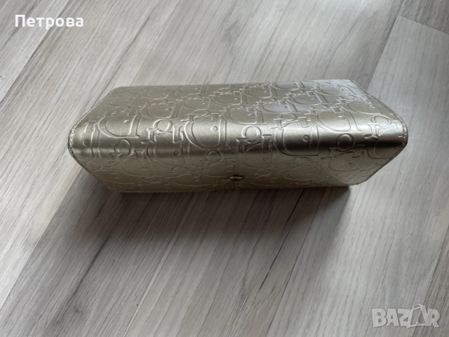 Златен портфейл Dior, снимка 4 - Портфейли, портмонета - 52148419