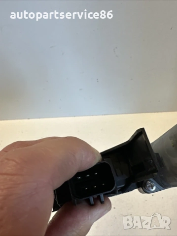 Мотор за предно дясно стъкло за Jeep Grand Cherokee (2012) 931400-102, снимка 3 - Части - 53509540