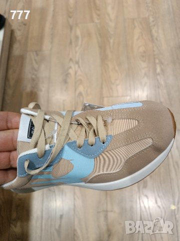 обувки , снимка 4 - Дамски ежедневни обувки - 43609395