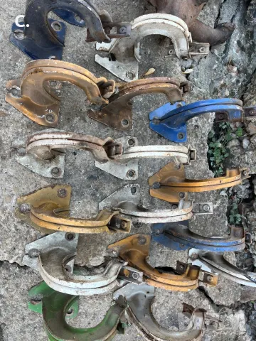 Панти преден капак Лада 2103.2106.1500.1600