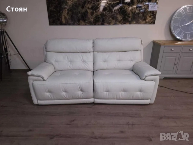 Дизайнерски светло кремав кожен диван тройка с ел релакс механизъм