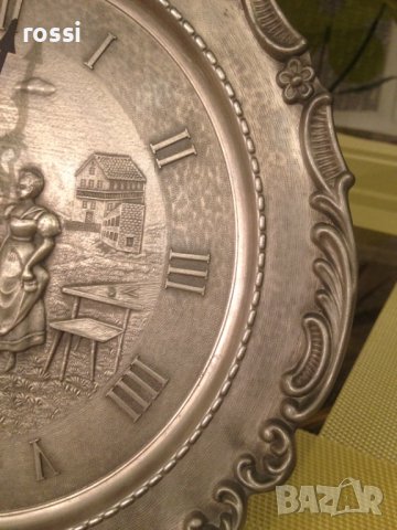 Старинен немски часовник за стена от калай серия Lindenwirthin 23 см. нов, снимка 5 - Колекции - 43079606