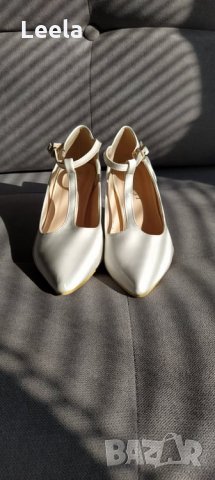 Бели лачени обувки, снимка 3 - Дамски обувки на ток - 28885600