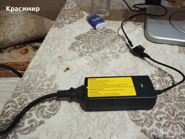 Телевизор на 12в и 220в, снимка 8 - Телевизори - 47555246