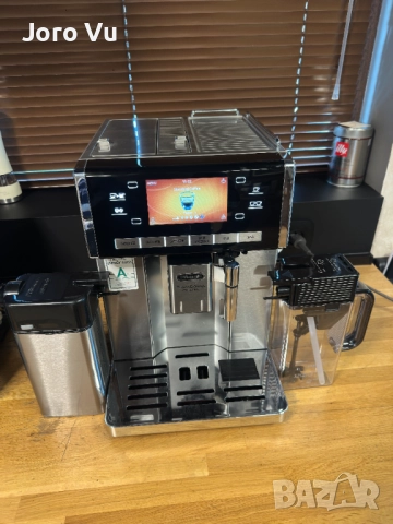 DeLonghi PrimaDonna Exclusive ESAM 6900.M