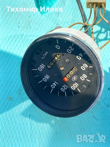 Арматурно табло за ВАЗ 2103 и 2106, снимка 9 - Части - 53589246