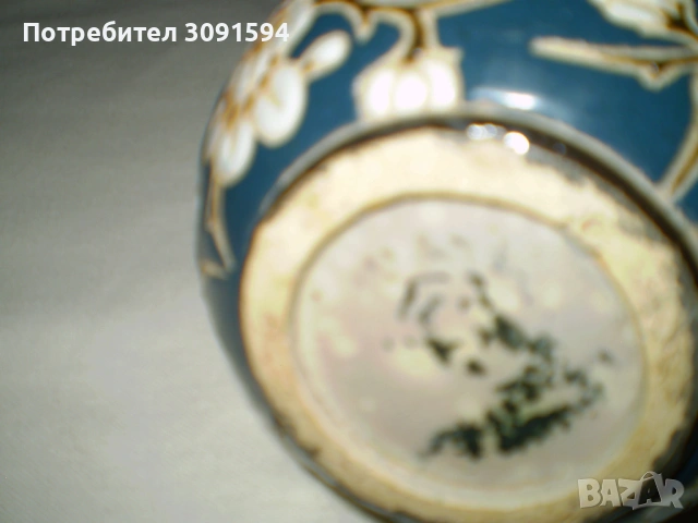 Винидж ваза в азиатски стил със син фон и флорални мотививи , снимка 7 - Антикварни и старинни предмети - 53583892