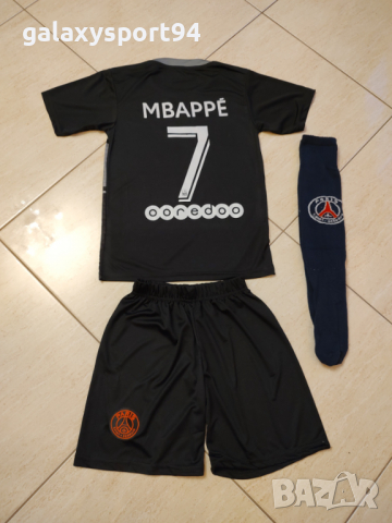 Mbappe 7 + Калци PSG Black Детски Черен Екип сезон 22 Комплект Мбапе