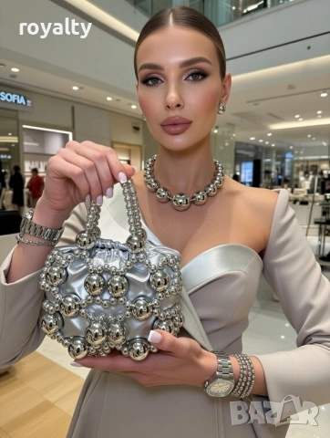 Дамска чанта - сребриста, снимка 3 - Чанти - 53282514