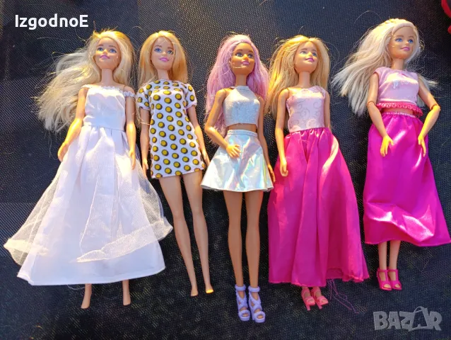 Огромен лот Mattel - Barbie кукли, кухня, кола, мотор, снимка 11 - Кукли - 48837325