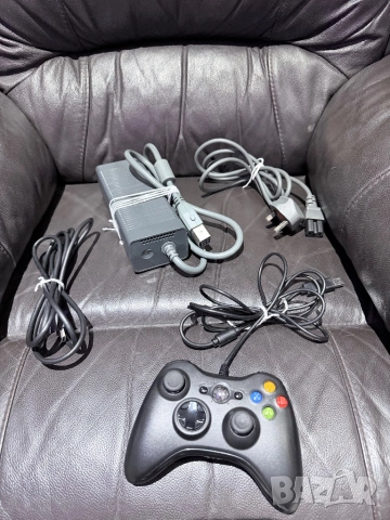 Xbox 360 с контролер и игри, снимка 2 - Xbox конзоли - 52939276