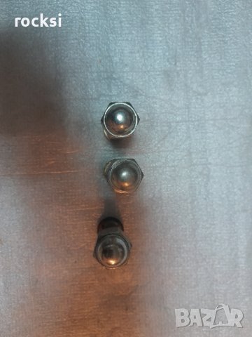 Шпилки и гайки за гумите на Деу Тико, снимка 3 - Части - 43243052