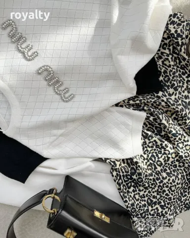 Miu Miu дамски тениски Различни цветове , снимка 7 - Тениски - 49698270