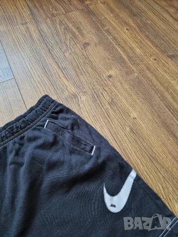 Страхотни мъжки къси панталони NIKE размер XL , снимка 3 - Къси панталони - 51349187