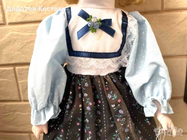 ALLISON нова красива порцеланова кукла от бисквитен порцелан, снимка 4 - Антикварни и старинни предмети - 52459103