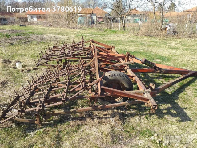 Продавам култиватор широк 2,70 метра