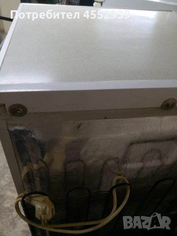 Хладилник с горна камера, снимка 11 - Хладилници - 52249472