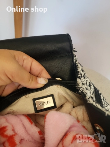 Оригинална раница букле Guess, снимка 5 - Раници - 51792925