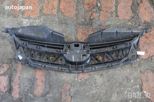 Предна решетка с емблема Мазда 5 2.0 146кс 05г Mazda 5 2.0 146hp 2005, снимка 2 - Части - 43560345