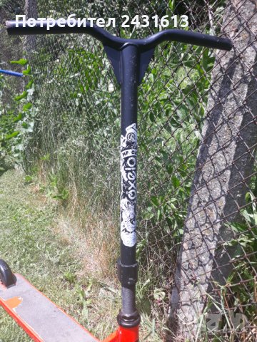 Тротинетка за трикове , снимка 2 - Скейтборд, ховърборд, уейвборд - 36967808