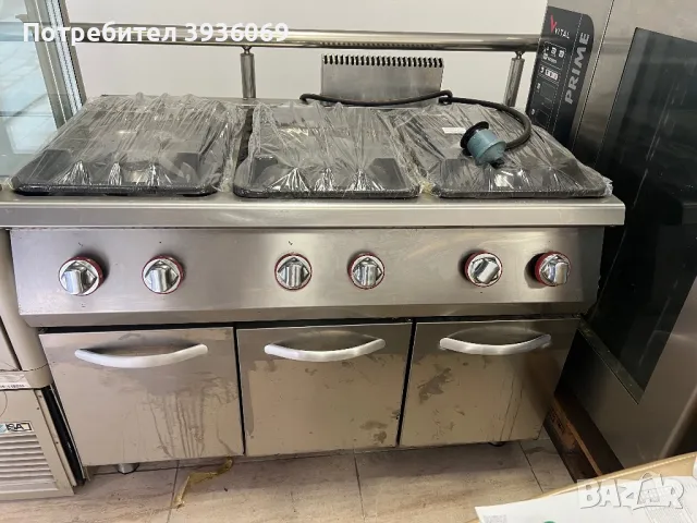 Професионална газова печка с 3 котлона