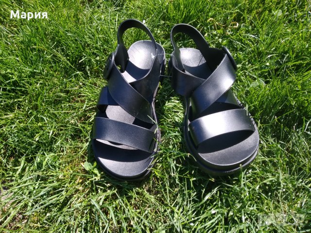 Дамски черни сандали, снимка 2 - Сандали - 32836634