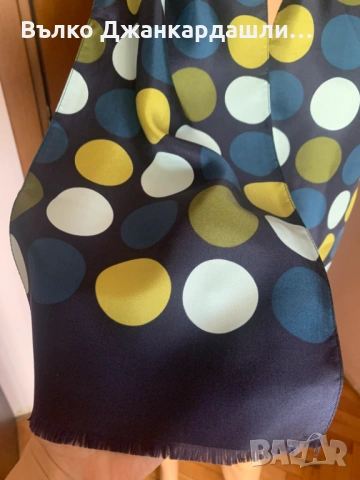 Копринен шал на точки, снимка 2 - Шалове - 53190047