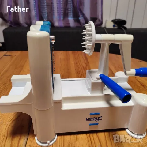Кухненски уред - ренде за рязане на зеленчуци, снимка 3 - Аксесоари за кухня - 48766442