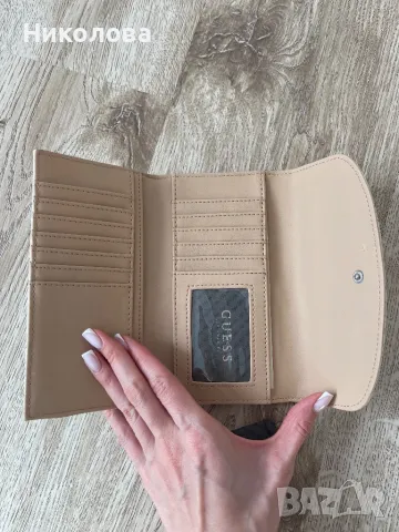 Дамско портмоне Guess, снимка 5 - Портфейли, портмонета - 49937635