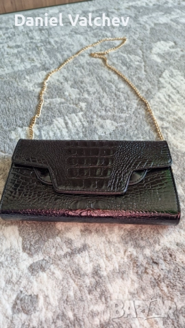 Дамска чанта, снимка 3 - Чанти - 52646191