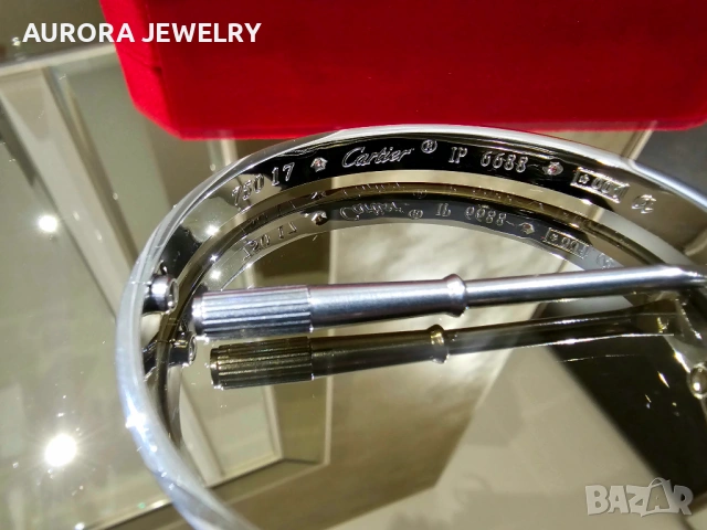 CARTIER Love White Gold 4 Diamonds Гривна с Отверка, снимка 7 - Гривни - 53194348